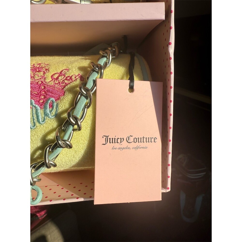 Juicy Couture Barrel Bag Set Womens Small Yellow Pear Crossbody + Pouch - Picture 2 of 6